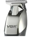 Tondeuse à Cheveux Professionnelle VGR V-171 Sans Fil pour Homme – Image 2