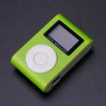 Lecteur MP3 Clipsable Avec Ecran Digital - Vert – Image 3