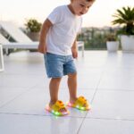 Sandales Chaussures Lumineuses LED pour Enfant – Sandales Souples et Antidérapantes –  Canard couleur jaune – Image 4